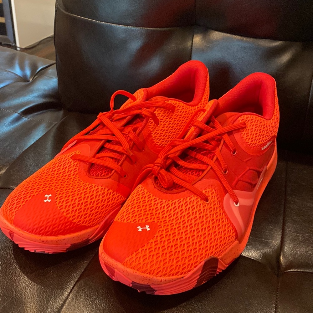 Mens Basketball Shoes size 16